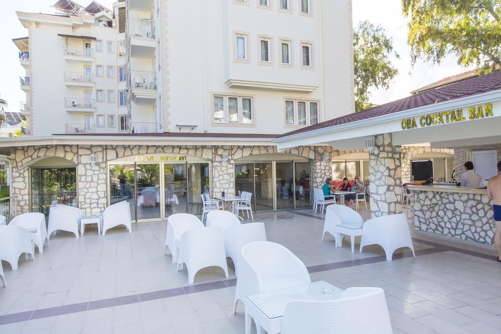 Golden Sunset Hotel&Spa Kemer Ngoại thất bức ảnh The pool bar at the hotel