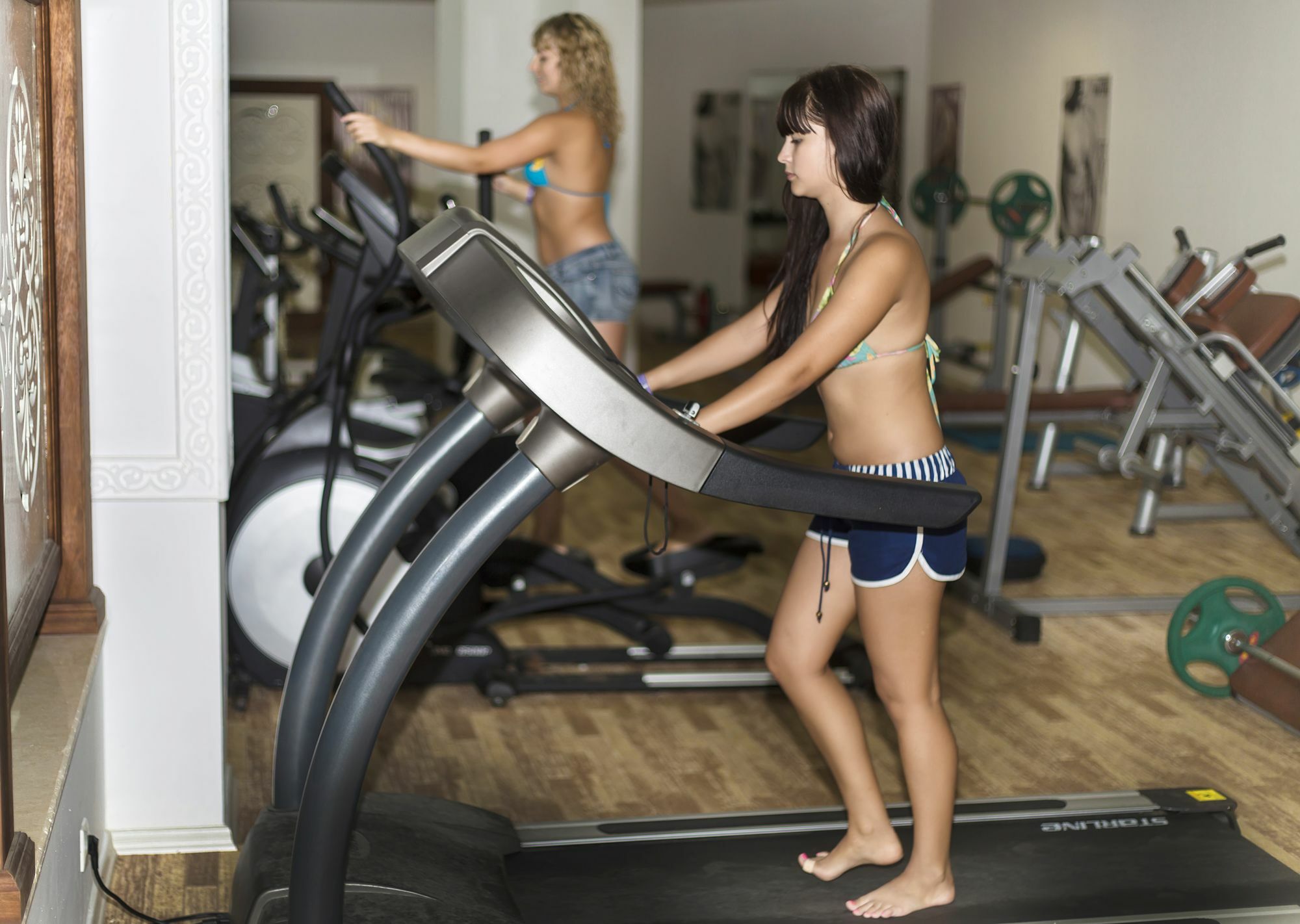 Golden Sunset Hotel&Spa Kemer Ngoại thất bức ảnh A treadmill in use